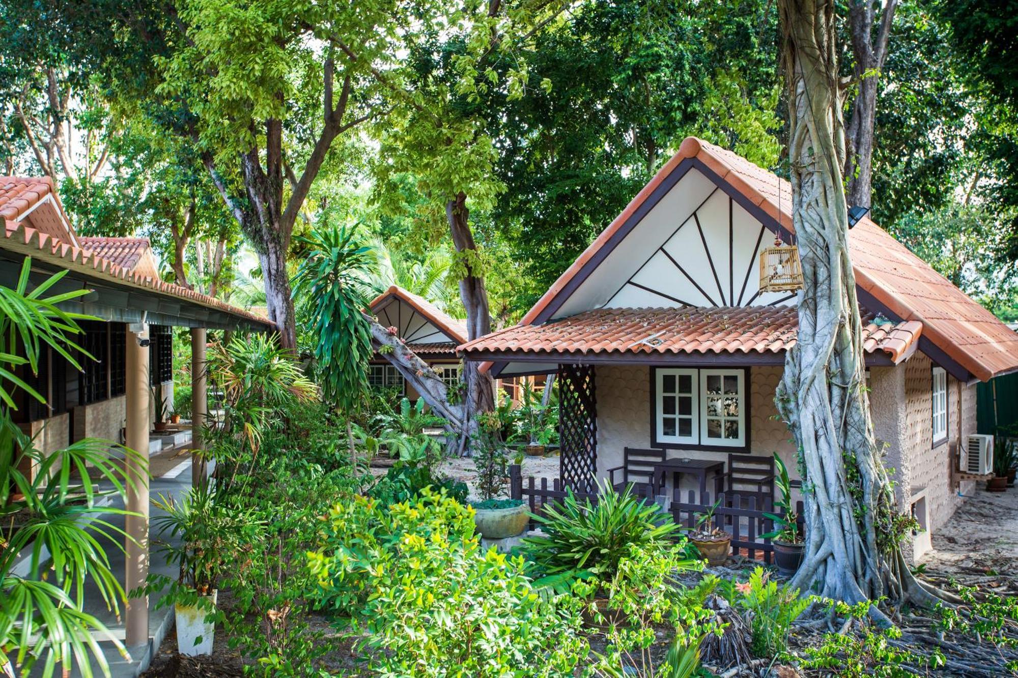 Harry'S Bungalows Mae Nam Esterno foto